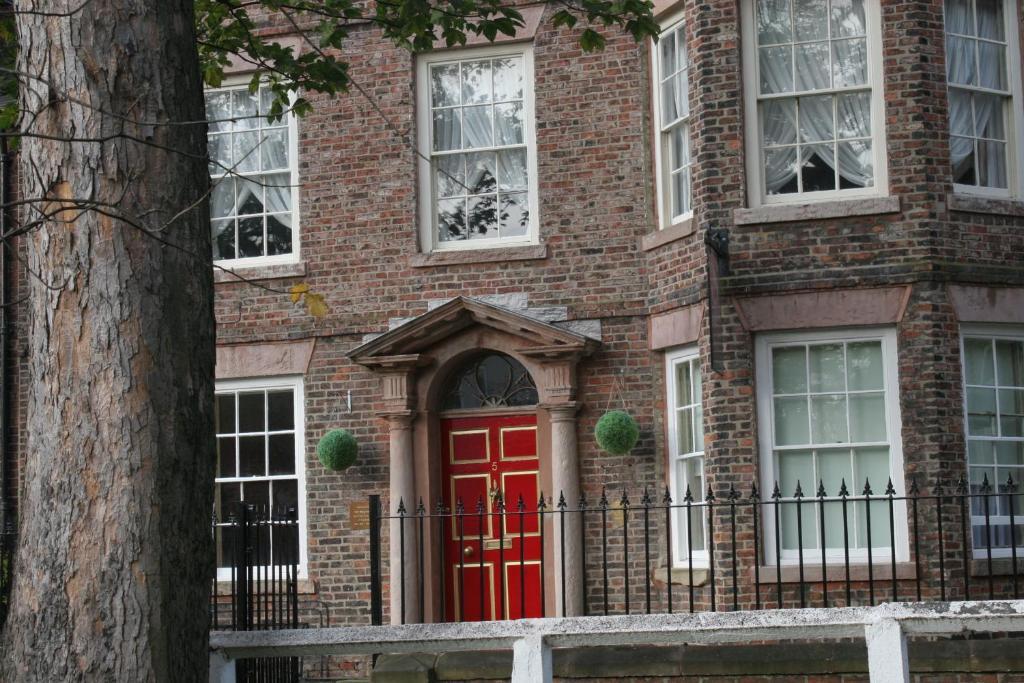 Sir William Fox Town House Hotel South Shields Buitenkant foto